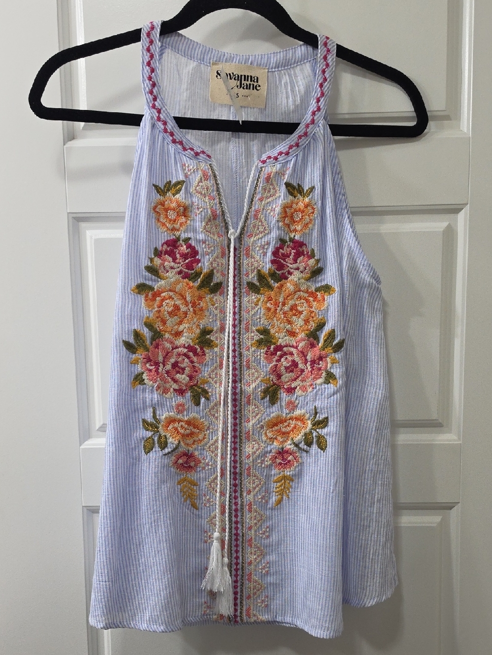 NWT - Savanna Jane Pin Striped Notched Halter Tank Embroidered Flowers - Small